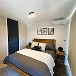 Hom I Depto Centrico 2D2B 3Pax Santiago